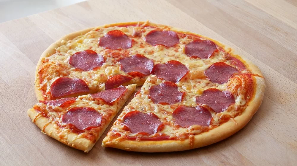 LE CADRE VIP BAMAKO - Pizza salami